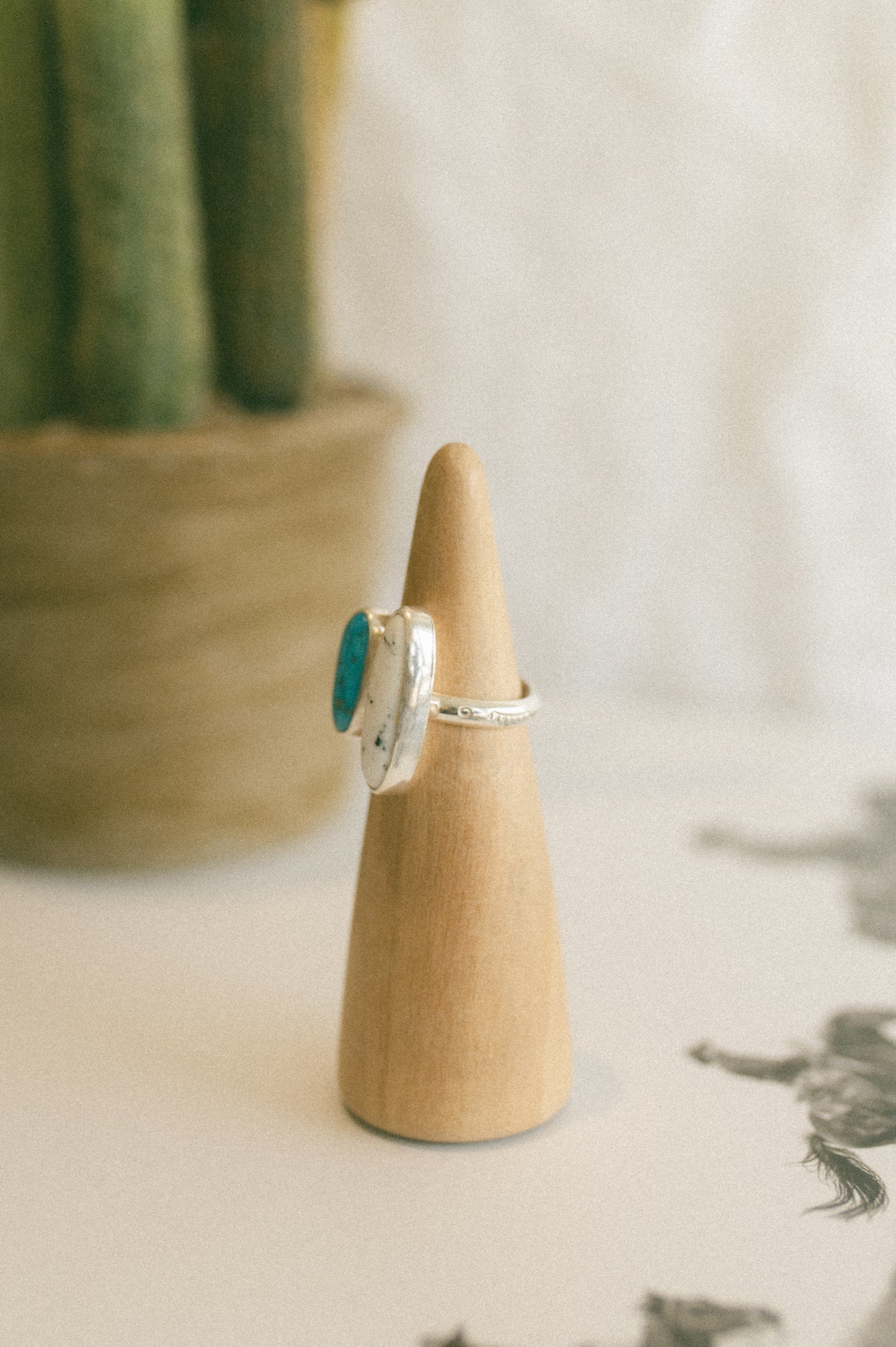 Kingman + White Buffalo Turquoise Ring - Size 7