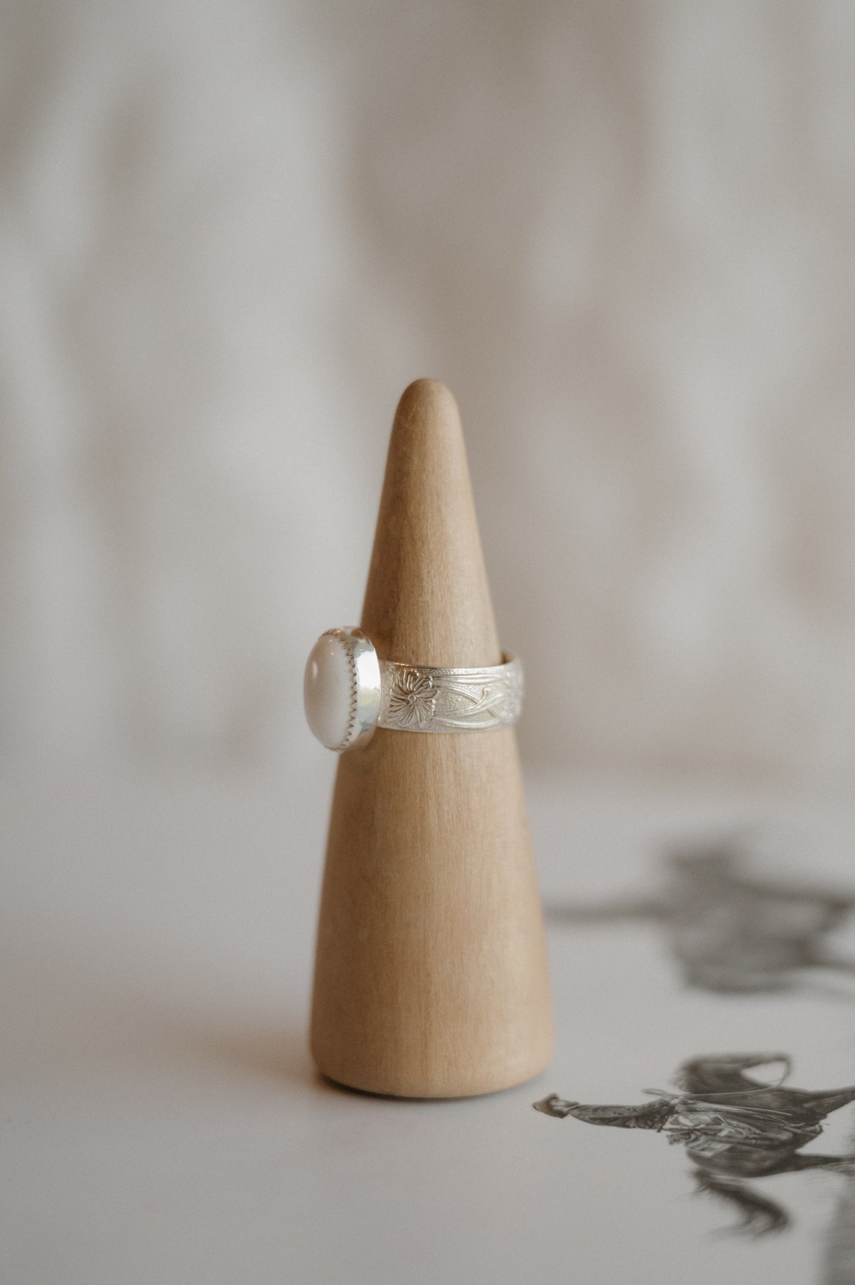 White Buffalo Turquoise Ring - Size 10