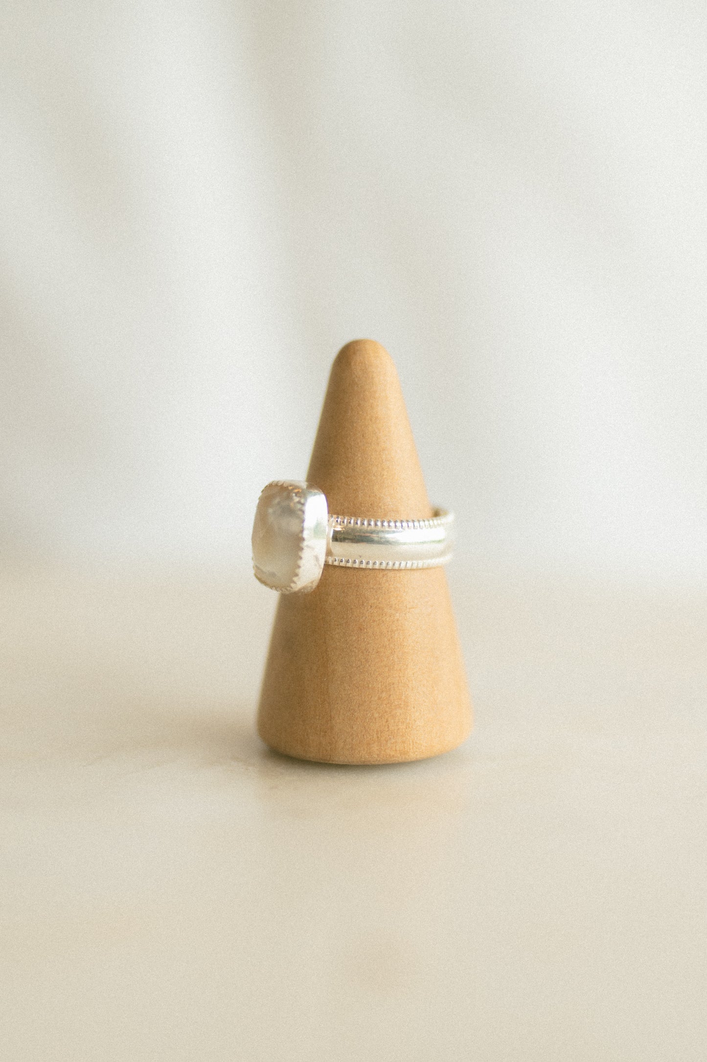 Mother of Pearl Ring - Size 8