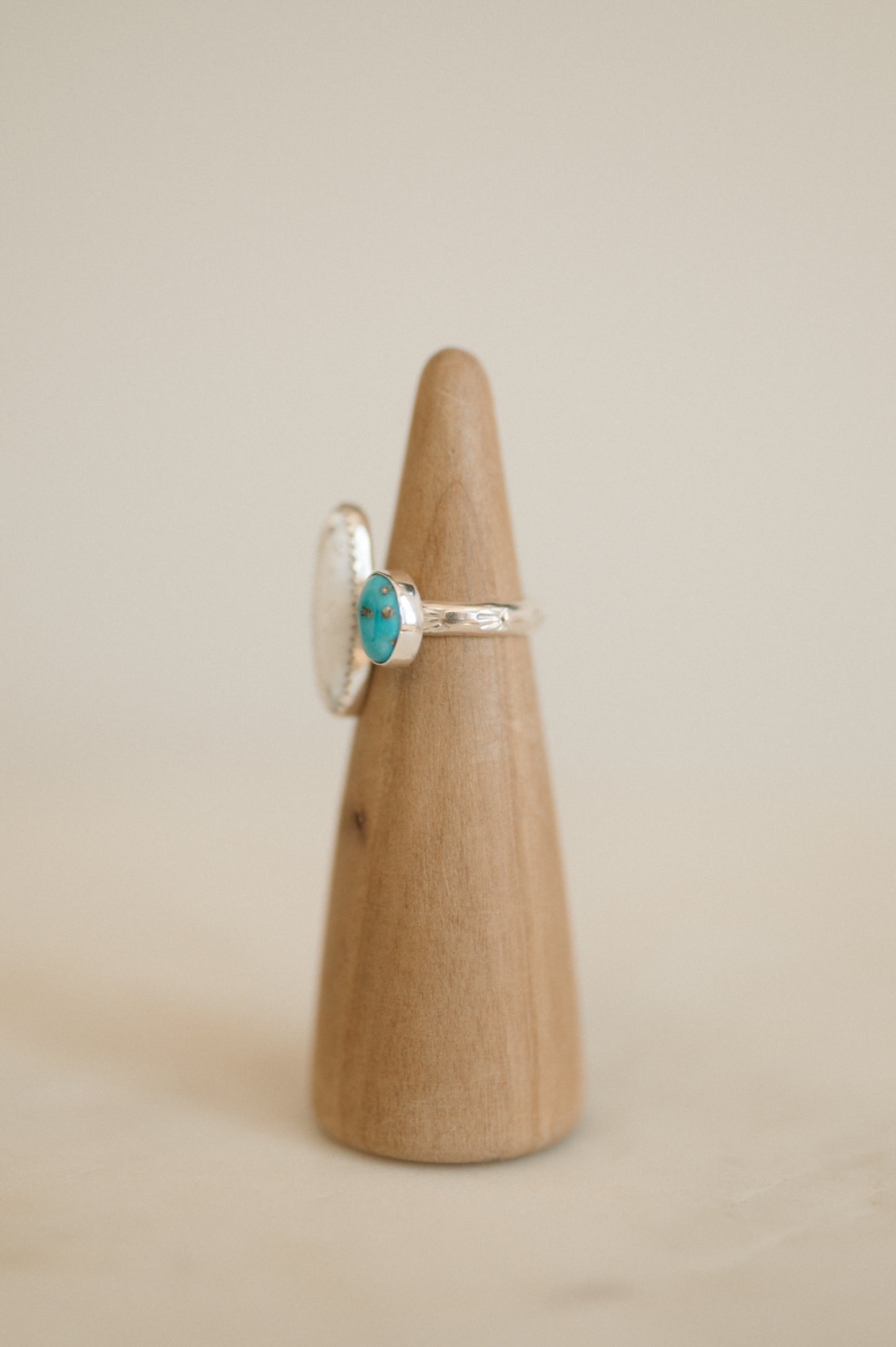 Kingman + White Buffalo Turquoise Ring - Size 6