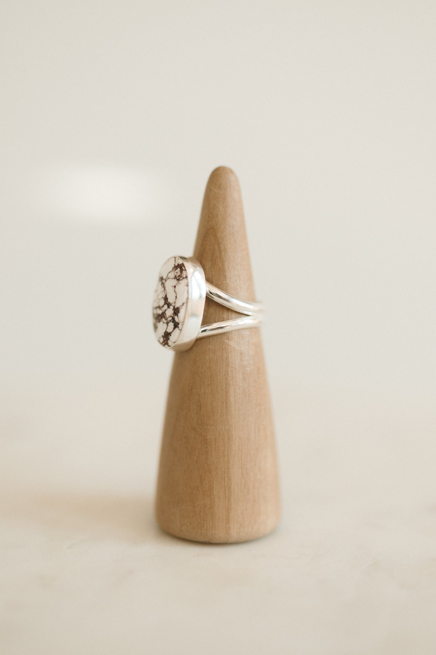 Wild Horse Magnesite Ring - Size 8