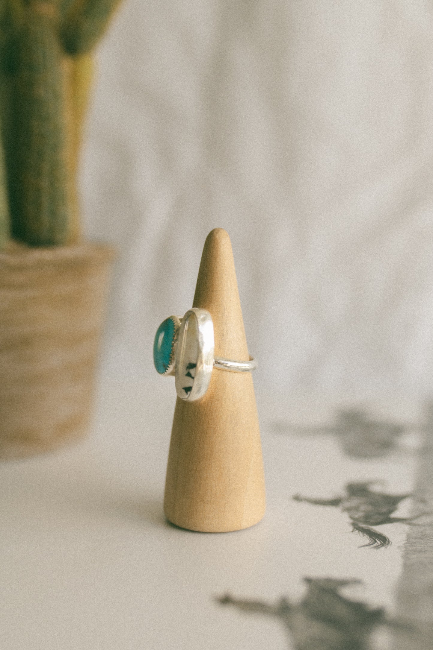 Kingman + White Buffalo Turquoise Ring - Size 10