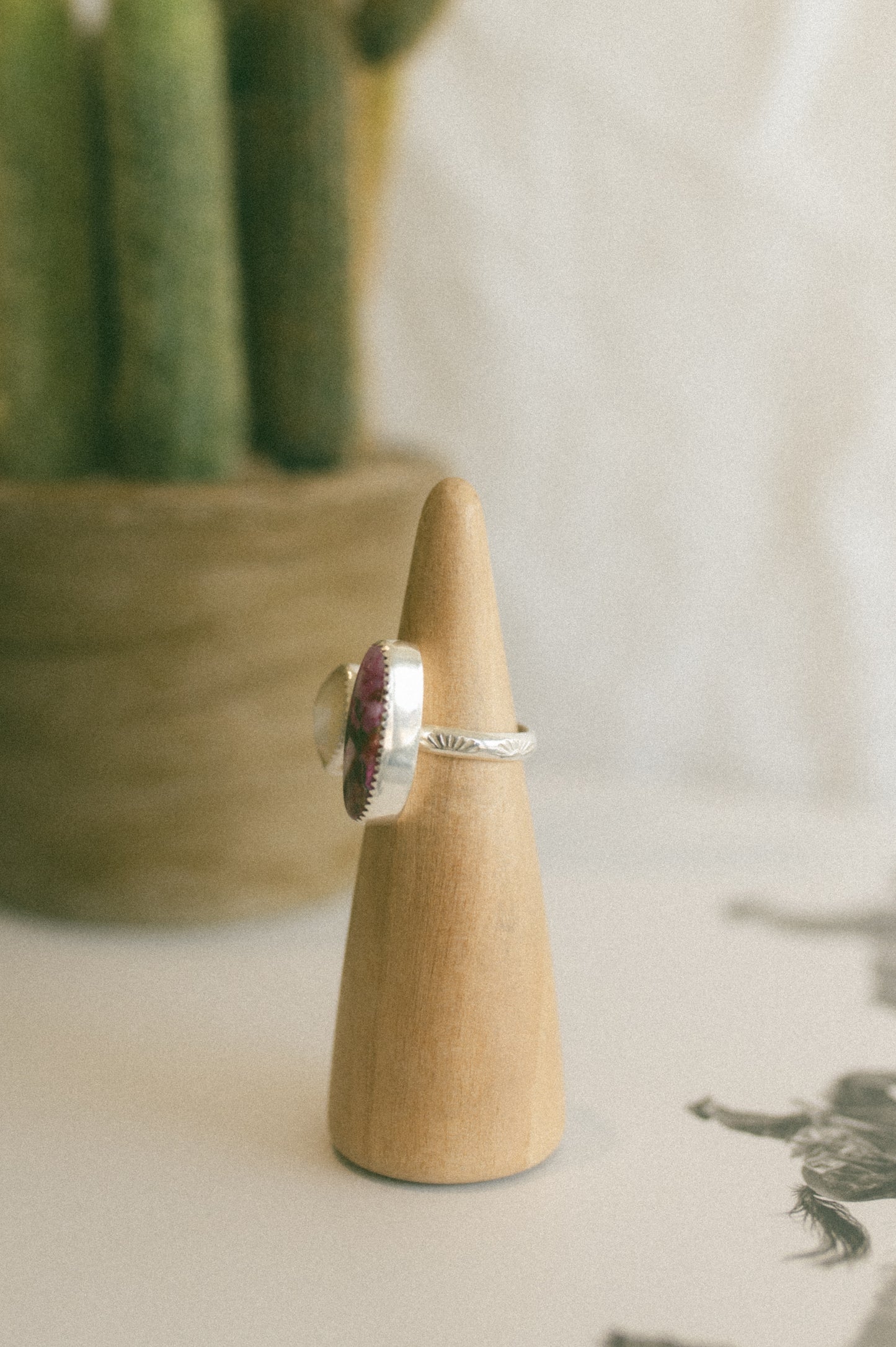 Purple Dahlia Mohave and Mother of Pearl Ring - Size 7.5