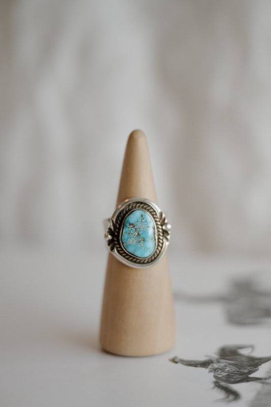 Authentic Native Made Kingman Turquoise Ring - Size 10.5