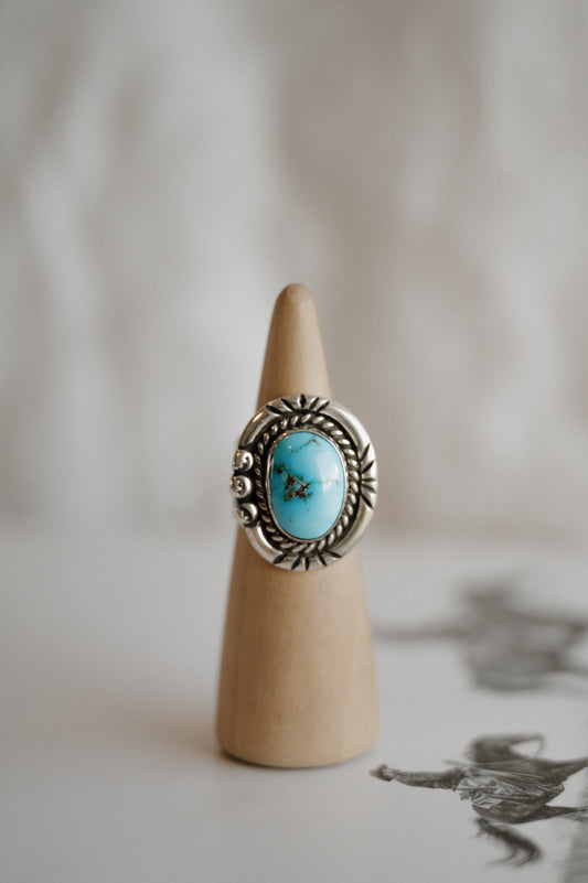 Authentic Native Made Kingman Turquoise Ring - Size 10