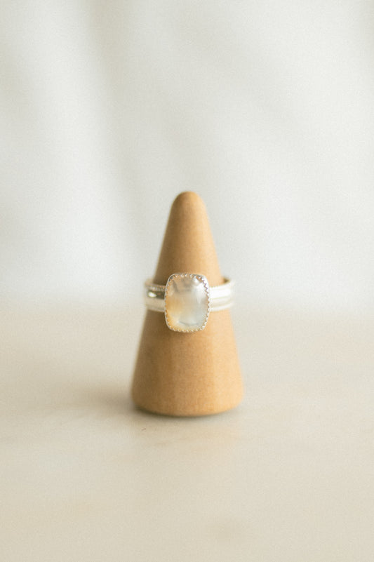 Mother of Pearl Ring - Size 8